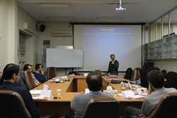 جلسه دوم کارگاه برقراری ارتباط و ایفای نقش در دانشکده داروسازی